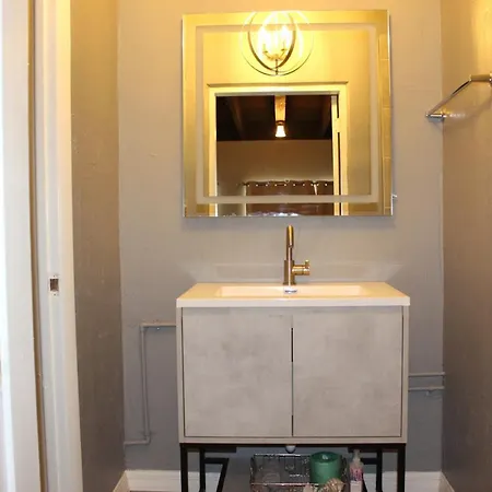 Grand Central Suite In St Pete Close To Downtown